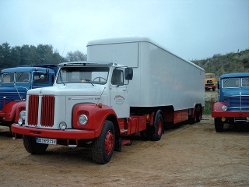 Scania-111-rot.grau-Scholz-130506-01
