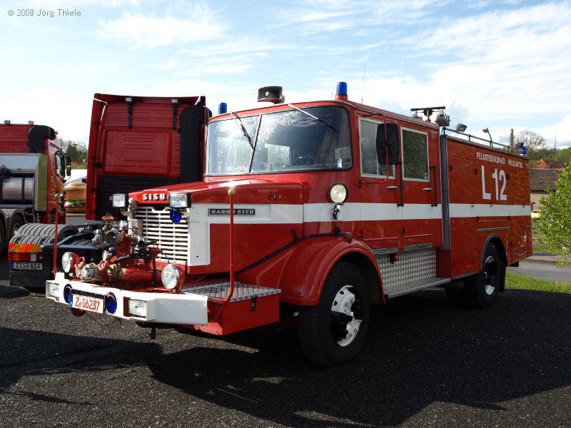 Karhu-Sisu-Feuerwehr-JThiele-020508.JPG