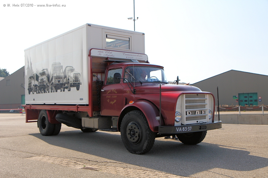 DAF-Oldtimertreffen-Huissen-100710-004.jpg