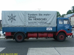 Henschel-F-161-blau-grau-rot-230504-1