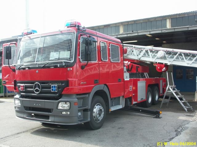 MB-Actros-2635-MP2-DL-150604-4.jpg