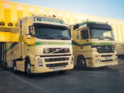 Volvo-FH12-460-AZ-Hahnen-040205-10