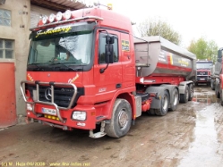 MB-Actros-2654-MP2-Hollweg-300604-03