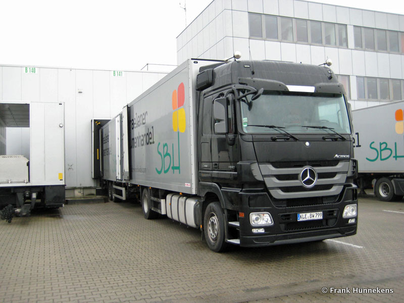 MB-Actros-3-1841-Bloomways-Huennekens-210112-01.jpg