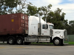 Western-Star-4864-Grace-1-Voigt-080325