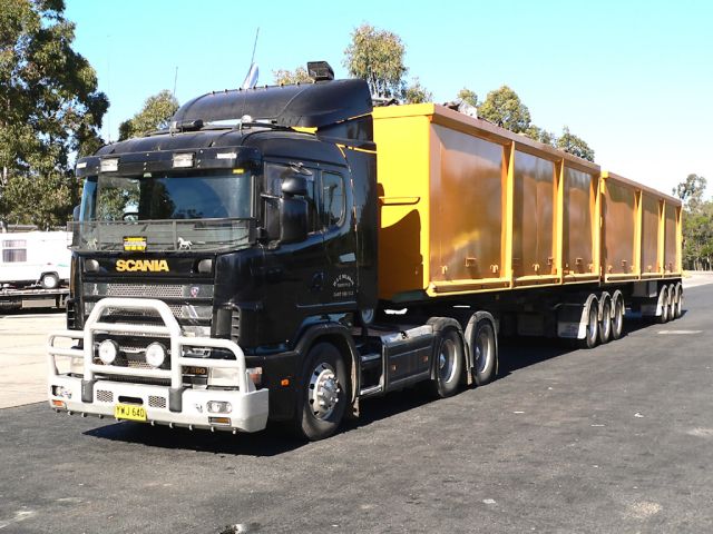 Scania-164-L-580-Milham-Voigt-230705-02.jpg