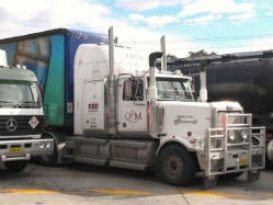 Western-Star-4964-QFM-Voigt-200705-01-AUS
