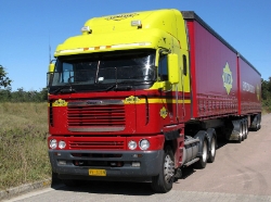 Freightliner-Argosy-Linfox-2-Voigt-080330