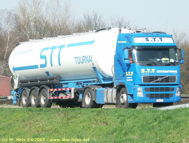 Volvo-FH12-STT-010403-01-B.jpg