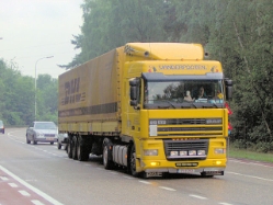 DAF-95-XF-vanderPooten-Rouwet-110806-01-B