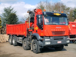 BE-Iveco-Trakker-MaxiTrans-Rouwet-050509-01