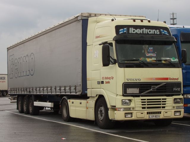 Volvo-FH12-460-Ibertrans-Holz-170605-01-FIN.jpg - Frank Holz