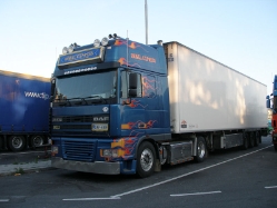 FIN-DAF-95-XF-480-blau-Holz-020709-01