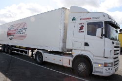 IRL-Scania-R-500-weiss-Fitjer-210510-03