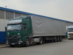 LT-Volvo.FH12.-420-gruen-DS-260610-01