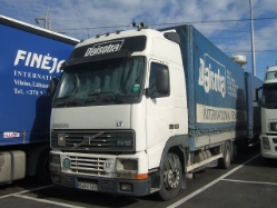 Volvo-FH12-420-weiss-Fustinoni-180506-01-LT