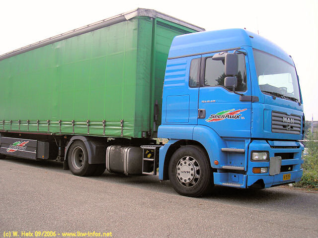 MAN-TGA-18410-LX-Speralux-170906-02-LUX.jpg