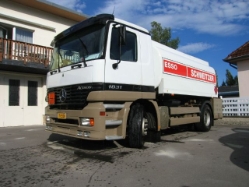 MB-Actros-1831-Schweitzer-Rischette-291005-01-LUX