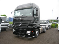 MB-Actros-MP2-1841-schwarz-Rischette-260507-01-LUX