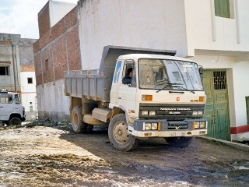 Nissan-CL-180-Michel-150806-01-MKO