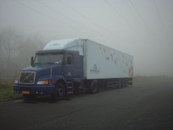 Volvo-NH12-380-NL-(Stober)