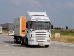 Scania-R-420-vdMost-Rouwet-110806-01-NL