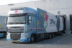 NL-DAF-XF-105-van-der-Plas-Holz-100810-01