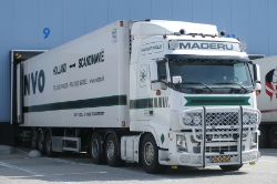 NL-Volvo-FH-480-Maderu-Holz-110810-01