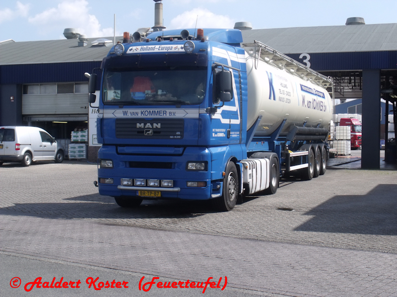 NL-MAN-TGA-XLX-van-Kommer-Koster-141210-01.jpg