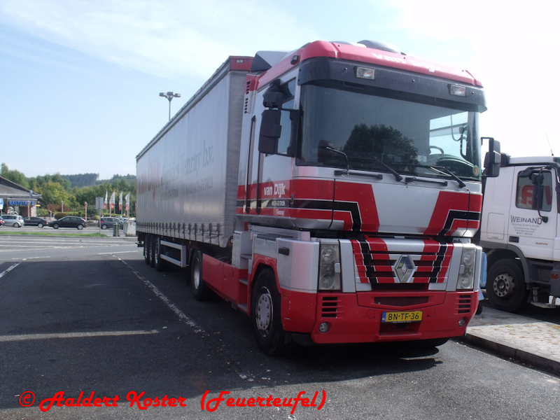 NL-Renault-Magnum-II-vDijk-Koster-141210-01.jpg