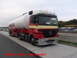 NL-MB-Actros-MP2-Loos-Koster-121210-02