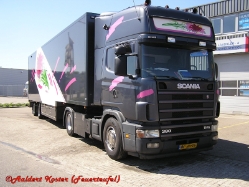 NL-Scania-114-L-380-schwarz-Koster-151210-01