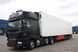 NL-DAF-XF-105-schwarz-Holz-070711-01
