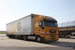 NL-Iveco-Stralis-AS-440-S-43-Brink-Holz-100711-01