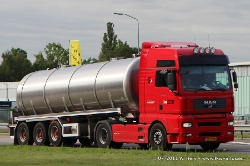 NL-MAN-TGA-XXL-rot-190711-01