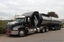 NL-Mack-Vision-schwarz-291011-01
