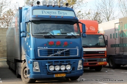 NL-Volvo-FH-Pouyas-Boys-131111-04