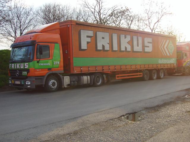 MB-Actros-1841-MP2-Frikus-Holz-040504-2-AUT.jpg