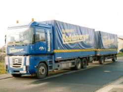 Renault-Magnum-PLSZ-Radelsberger-Holz-010204-2-AUT