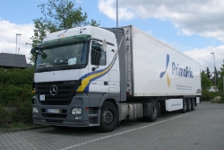 POR-MB-Actros-MP2-1846-Prima-Frio-Holz-120810-01