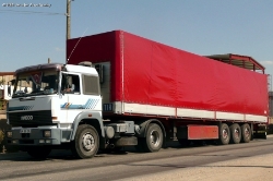 RO-Iveco-TurboStar-weiss-rot-Vorechovsky-150908-01