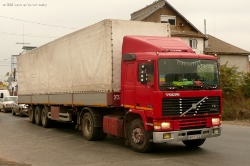 RO-Volvo-F12-rot-Vorechovsky-291008-01