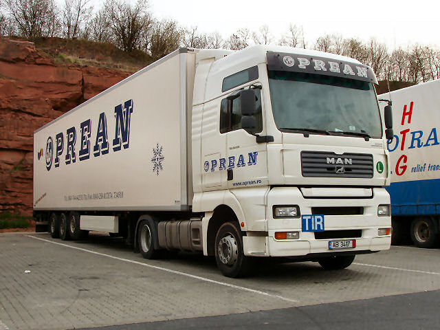 MAN-TGA-18430-XXL-D20-Prean-Holz-260506-01-RO.jpg