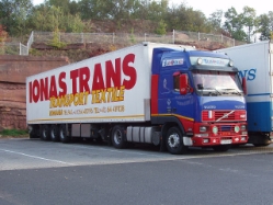 Volvo-FH12-420-Ionas-Trans-Holz-170107-01-RO