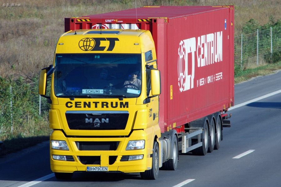 RO-MAN-TGX-18-440-Centrum-151009-1.jpg