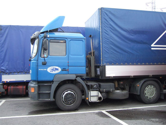 MAZ-MAN-FE-18410-blau-Fustinoni-040107-01-RUS.jpg - G. Fustinoni