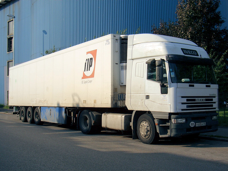 RUS-Iveco-EuroStar-440-E-47-weiss-DS-210808-01.jpg - Trucker Jack