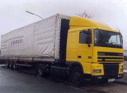 DAF-95-XF-380-gelb-Thiele-190205-01-RUS