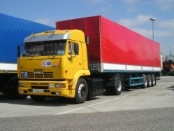 Kamaz-gelb-Reck-210505-03-RUS