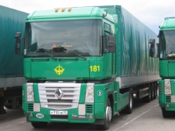 Renault-Magnum-Willaczek-200705-01-RUS